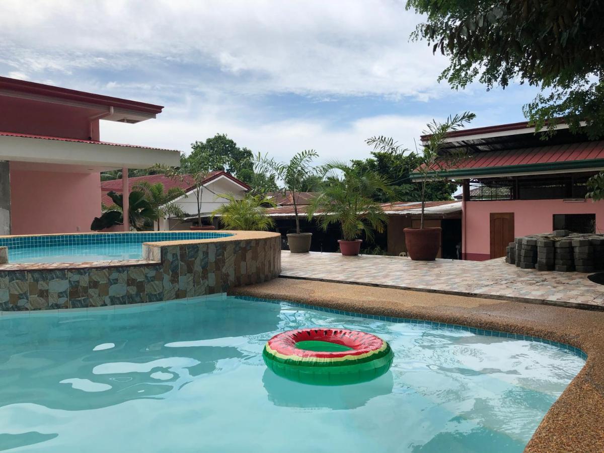 Havendwell Garden Resort Mambajao Exterior foto